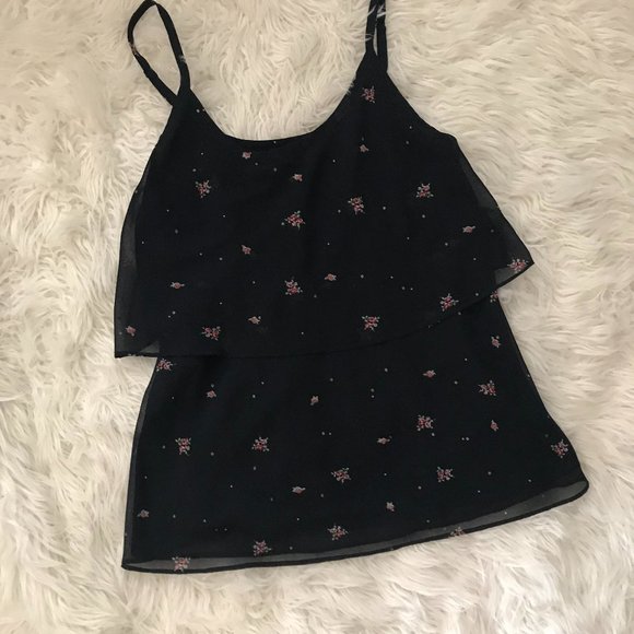 - Cabi Ruffle Layer Tank Floral - Picture 4 of 8